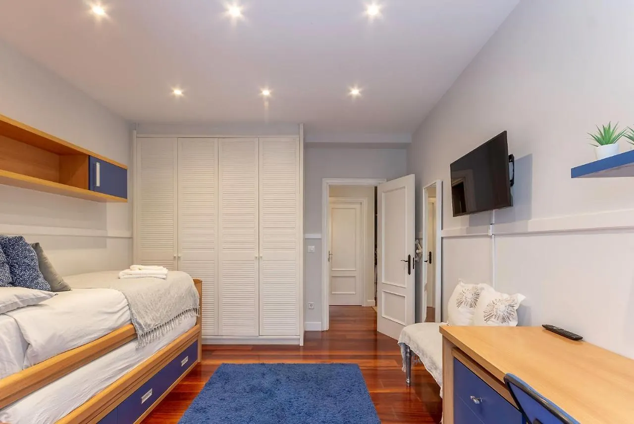 Apartment Bilbao Arte V With Parking By Aston Rentals